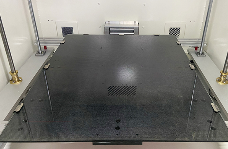 The printing surface of the Sermoon M1 printer